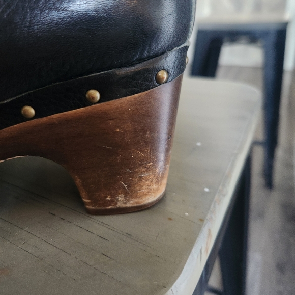 Ugg Australia Cora Leather Fold Over shearling Boots 2 in 1 look!! - Picture 3 of 12